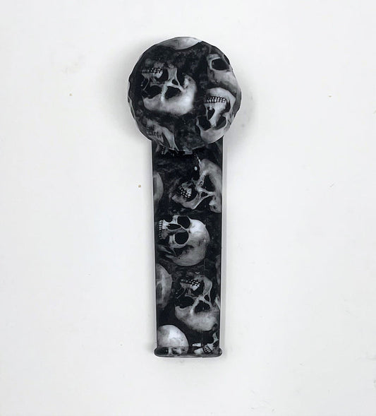 3.5" Silicone Hand Spoon Pipe Bowl w/Skull Design
