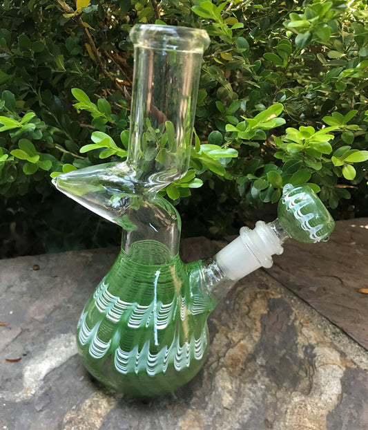 8" Beaker Zong Bong with Decorative Green Design 14mm Male Bowl with same Design - Green Lattice