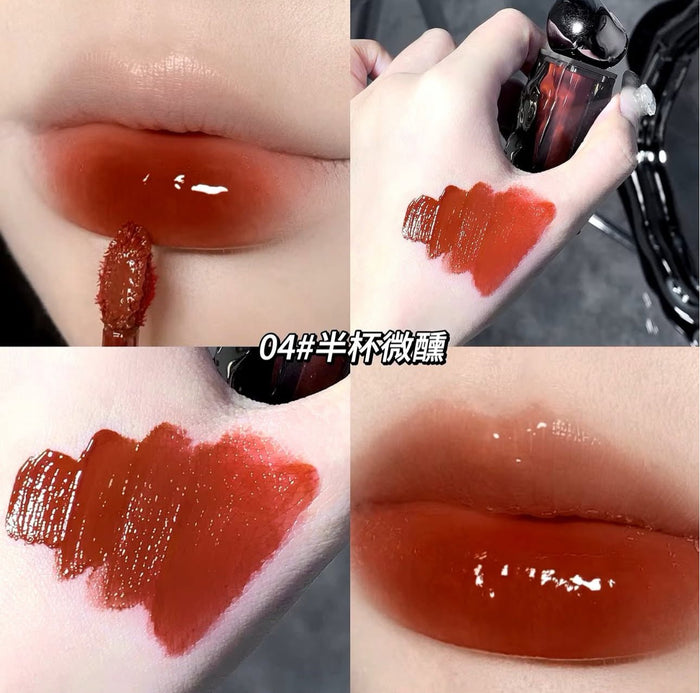 Gege Bear Iceberg Lava Moistened Lip Gloss 4.5g ملمع شفاه مرطب من جيجي بير آيسبيرج لافا - Princess Cosmetics Qatar